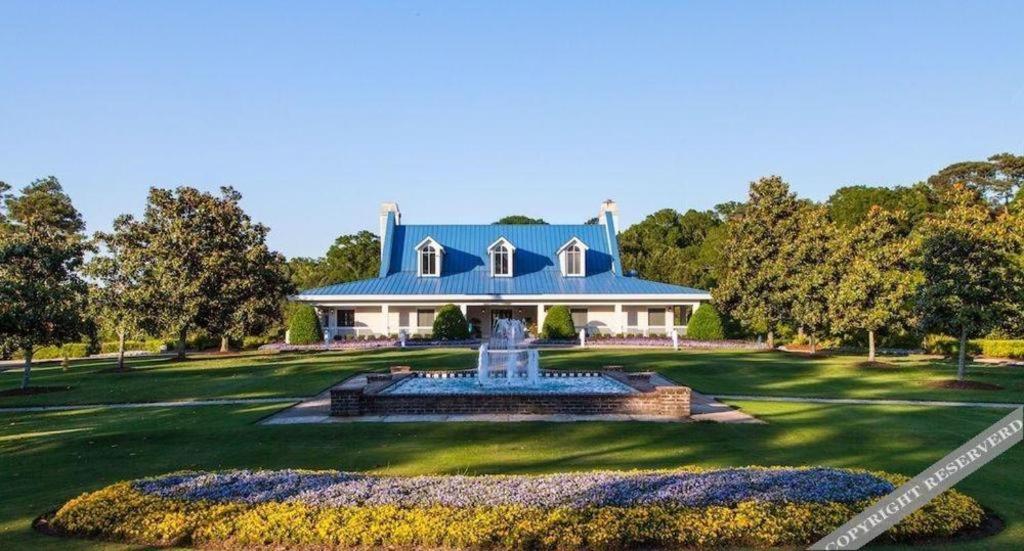 True Blue Golf Resort 帕瓦雷斯岛 外观 照片