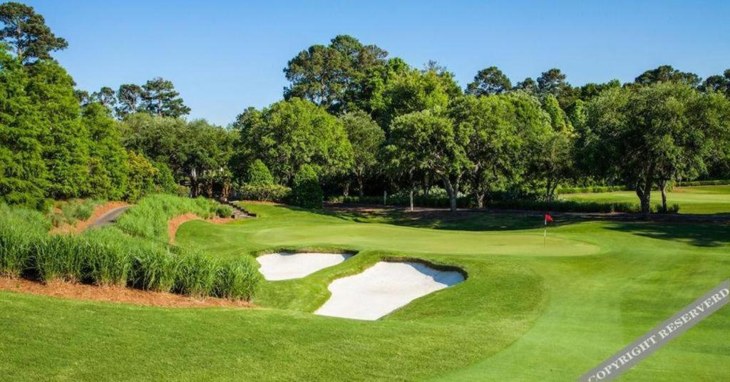 True Blue Golf Resort 帕瓦雷斯岛 外观 照片